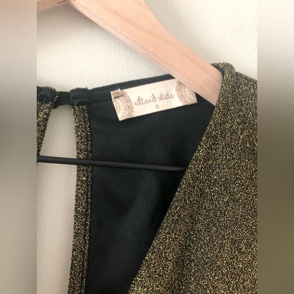 NWT Altar'd State Flare Sleeve Romper in Gold Shimmer - Size S - Picture 8 of 9